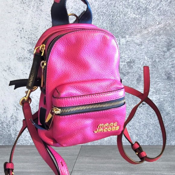 Marc Jacob fuchsia Pink Peddle Leather Two Ways Convertible Crossbody Backpack - Picture 2 of 16